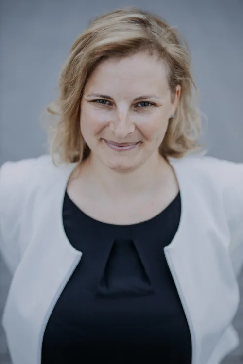 Carola Rinker